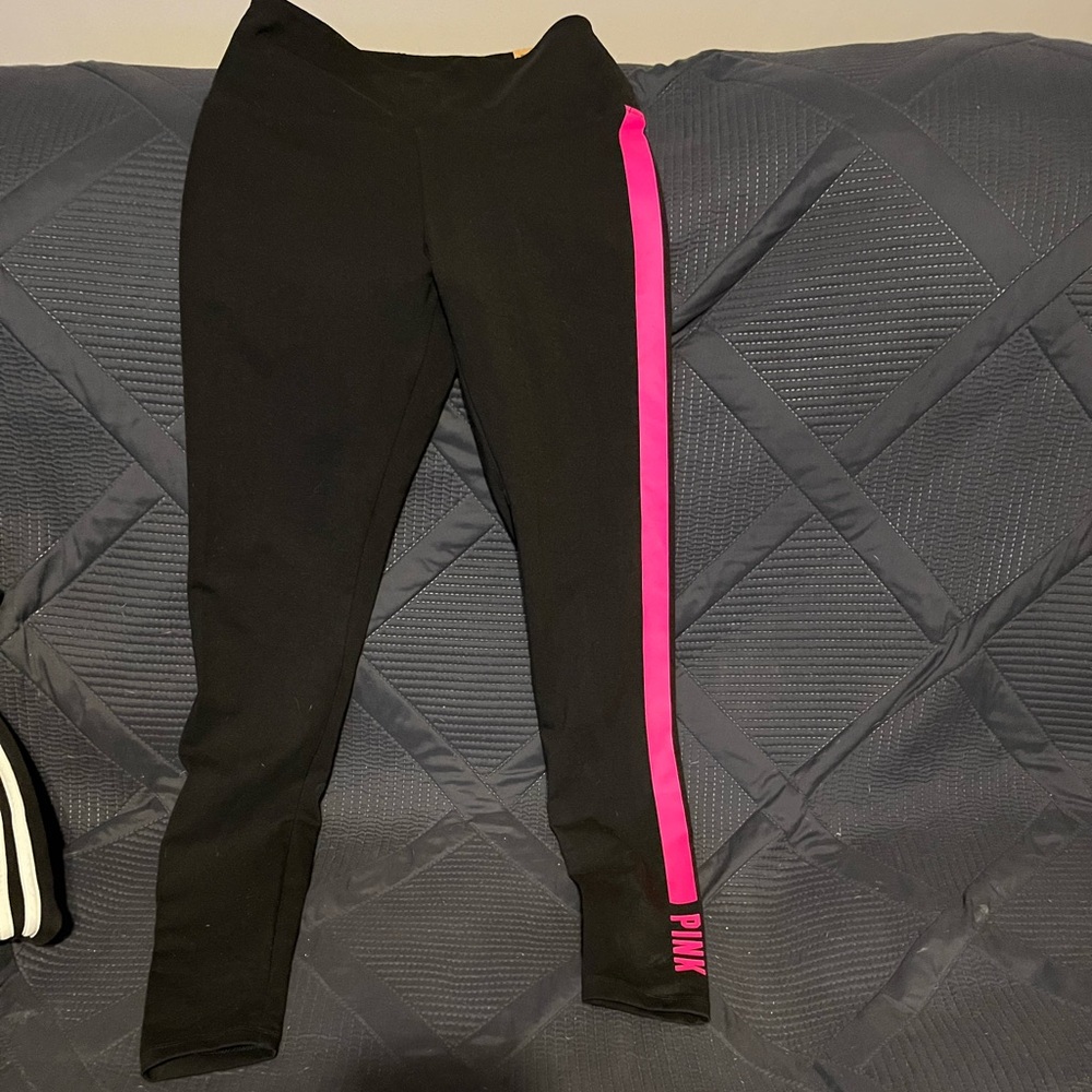NWT PINK VS HIGH WAIST LEGGING SIZE MEDIUM